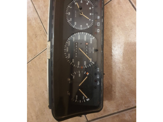 Přístrojová deska  Volkswagen PASSAT B3 1990 357919033AC, 6160462016  