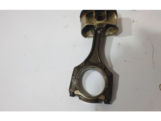 Píst 1109152562, 5T60TT   BMW M5  pro naftový motor 4.4 S63B44B 