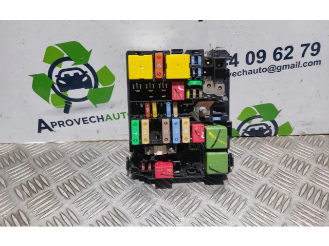   Pojistková skříňka 9804848480   Peugeot 2008  2018