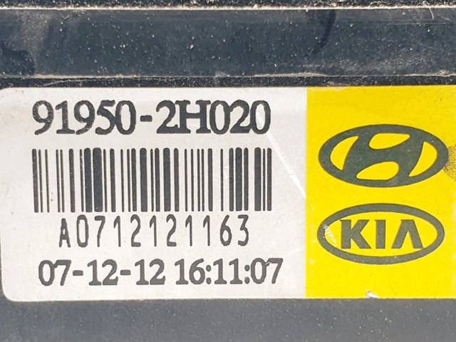   Pojistková skříňka 919502H020   Hyundai i30 2008