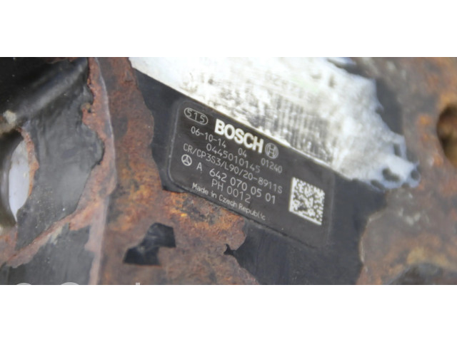 Vstřikovací čerpadlo A6420700501   Mercedes-Benz E W211  pro naftový motor 3.0 OM 642.920 