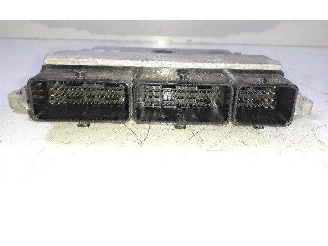 Řídící jednotka 237104736R, 237103353R   Renault Captur 2014