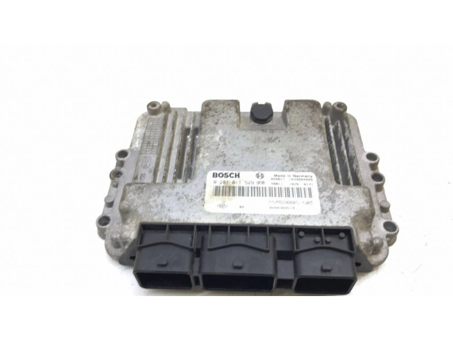 Řídící jednotka 8200389519, 0281011529   Renault Trafic II (X83) 2006