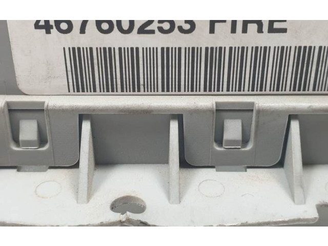 Блок предохранителей 46760253   Renault Megane I    