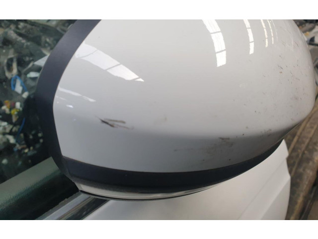 Zpětné zrcátko  Renault Megane IV 2020  REBATIVEL  