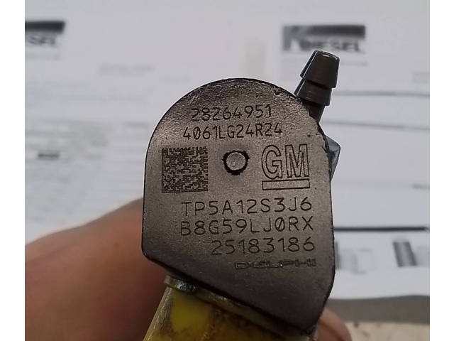 Vstřikovač 28264951, 4061LB24R24   Opel Antara    Z22D1 