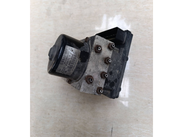 Jednotka ABS A2095452532   Mercedes-Benz C W203 2001