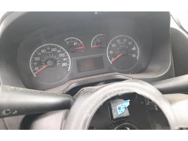 Панель приборов    Fiat Fiorino       