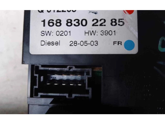 Přístrojová deska  Mercedes-Benz A W168  1688302285  