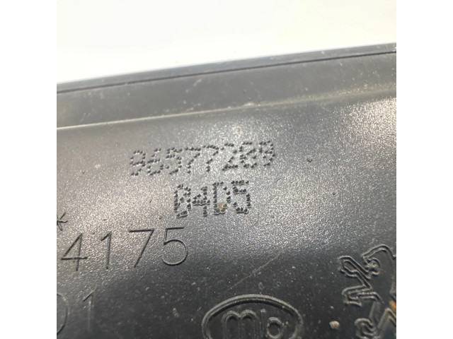 Zpětné zrcátko pravé Peugeot 307 2005  96577289, 4175  