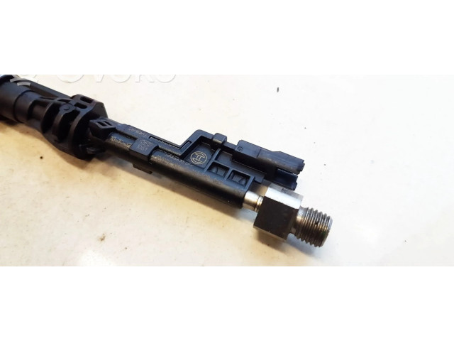 Vstřikovač 0261500063, 101009106   BMW 3 E90 E91  pro benzínový motor 2.0  