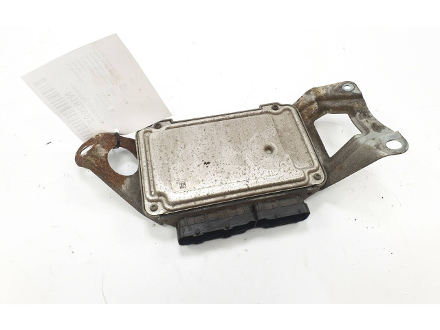 Блок управления двигателем ECU