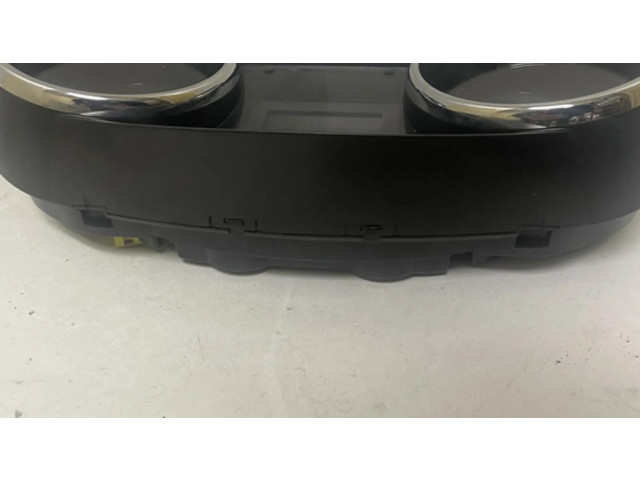 Přístrojová deska  Peugeot 5008 2013 9804210980  