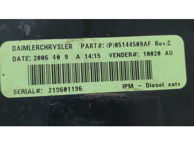 Блок предохранителей P05144509AF   Chrysler Voyager    