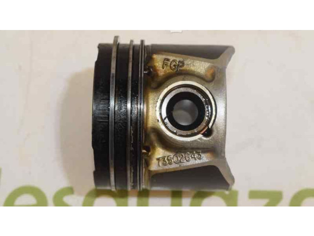 Píst 73502643, 73502643   Opel Corsa C     
