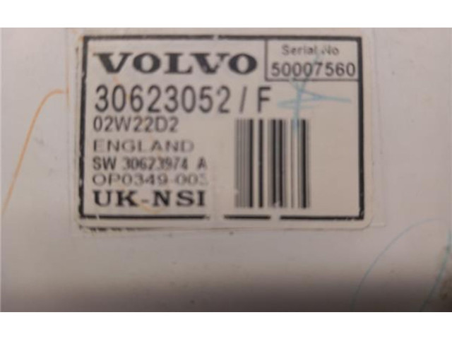 Pojistková skříňka Спидометр (приборный щиток) 30623052, 30623052   Volvo S40, V40 2003