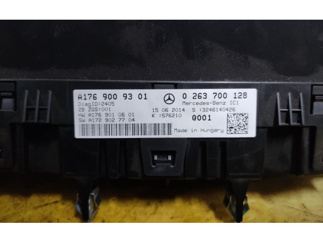 Přístrojová deska  Mercedes-Benz A W176 2015 A1769009301  