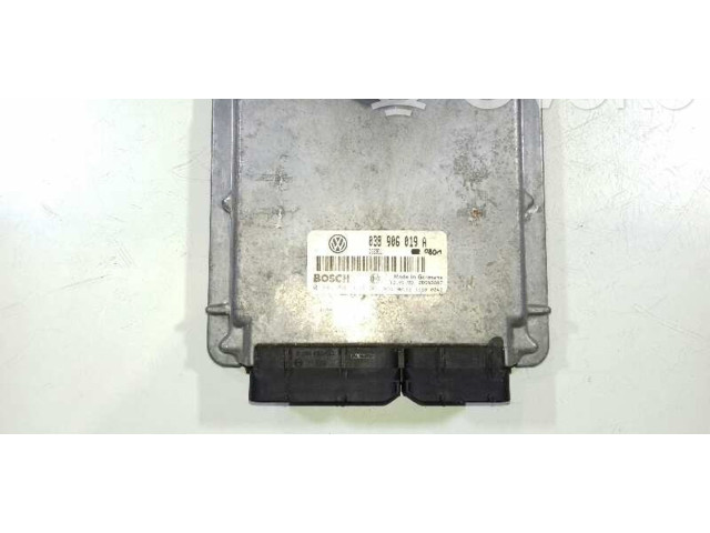 Řídící jednotka 038906019A, 0281001691   Volkswagen Passat Alltrack 1999