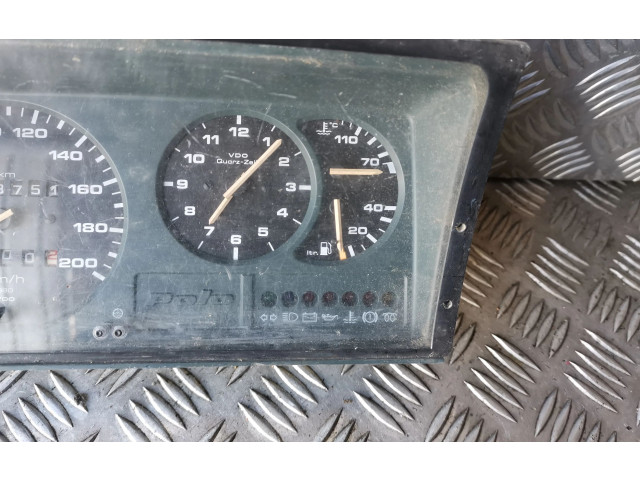 Zpětné zrcátko  Volkswagen Polo II 86C 2F 1992  88471405, 87001239  