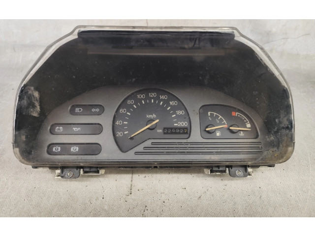 Zpětné zrcátko  Peugeot 504 1993  89FB10848AC, 22692KM  