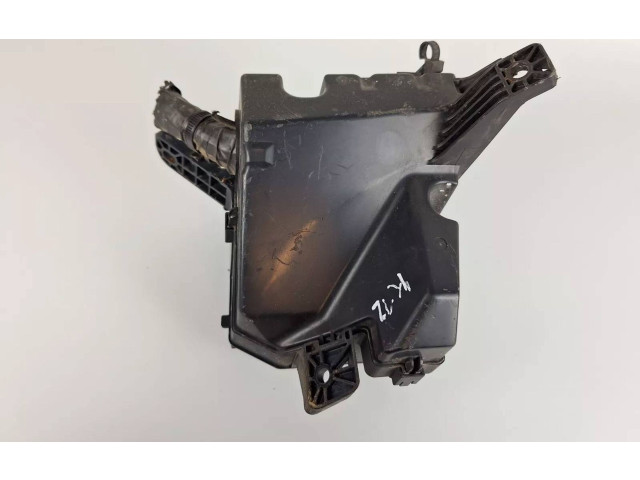   Pojistková skříňka 8264147020   Toyota Yaris 2010