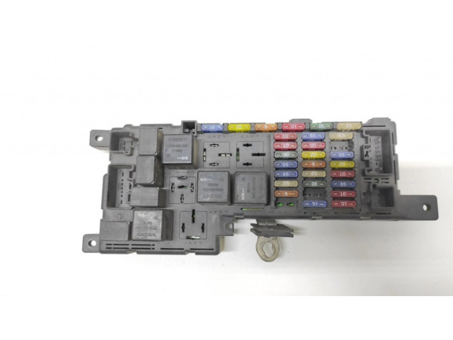   Pojistková skříňka 8637841, 518322326   Volvo S70  V70  V70 XC 1998