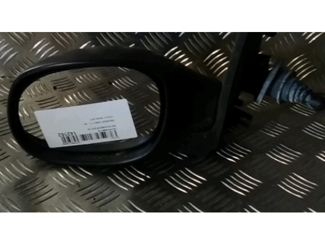 Zpětné zrcátko  levé Peugeot 206+ 2011  8154JA  