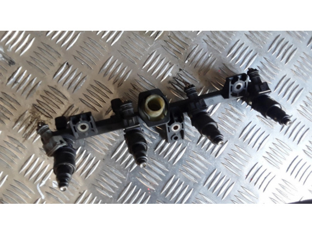 Vstřikovač 7700868573, 866313   Renault Clio I  pro benzínový motor 1.6  