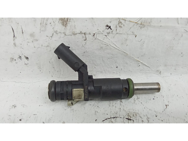 Vstřikovač A2720780249   Mercedes-Benz ML W164  pro benzínový motor 5.5 27396330342398 1534