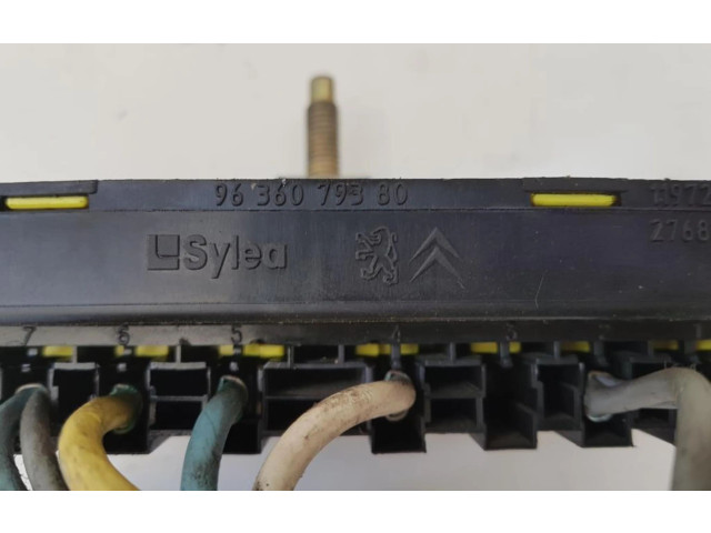  Pojistková skříňka 9636079380, 9636079380   Peugeot 407 2004