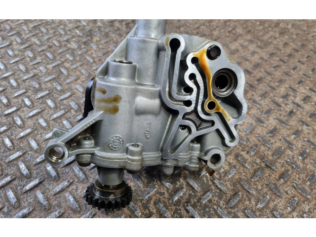 Масляный насос  DAYB 06H115105BT, 06L115251S  Audi Q5 SQ5 