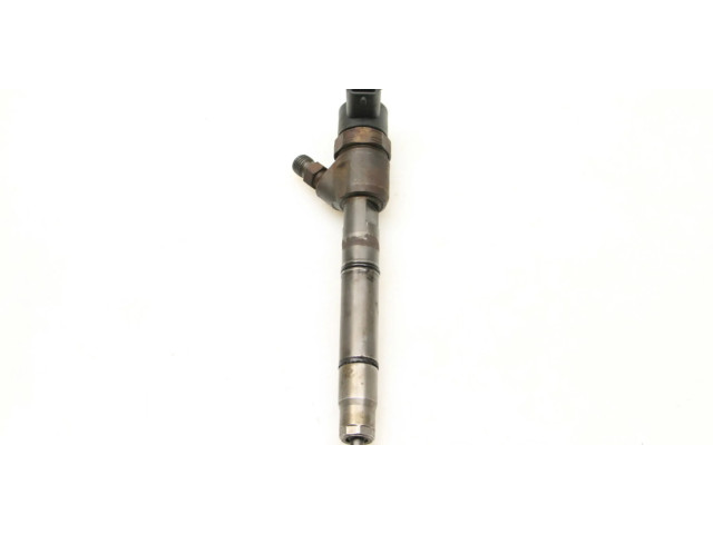 Vstřikovač 338002A800   Hyundai i40  pro naftový motor 1.7 D4FD 