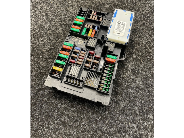 Блок предохранителей 8795477, 8734162   BMW 5 G30 G31    
