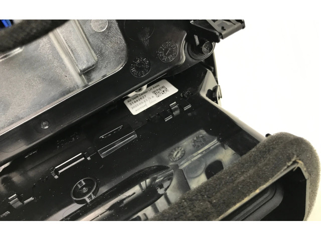 Дисплей    32350422   Volvo XC40