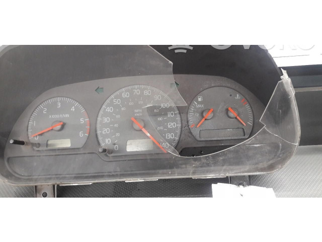 Pojistková skříňka Спидометр (приборный щиток) 30889705D   Volvo S40, V40 2000