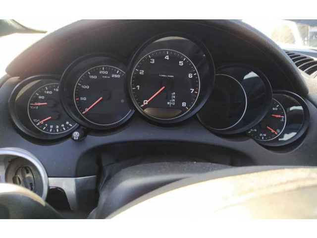 Přístrojová deska  Porsche Cayenne (92A) 2010   