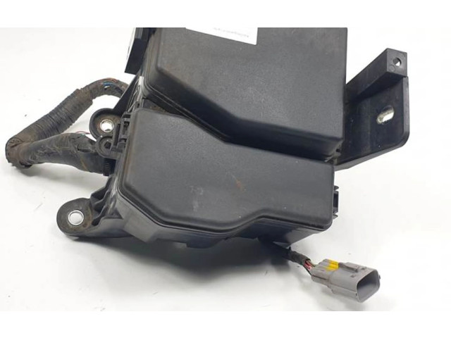 Блок предохранителей TD8566760   Mazda CX-9