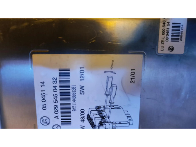   Pojistková skříňka a0295450432   Mercede-Benz S W220 