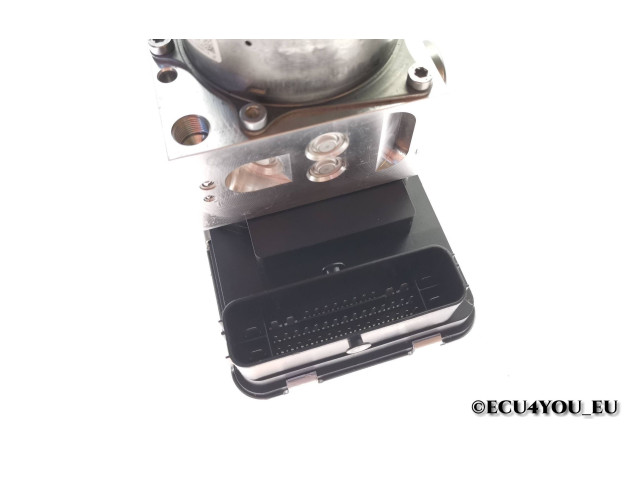 Jednotka ABS 6882564, 6882565   BMW 2 F45 2019