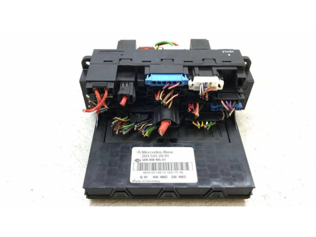 Блок предохранителей 2035452801, k3071   Mercedes-Benz C W203    