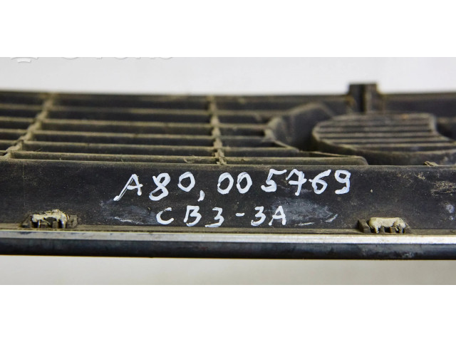 Передняя решётка Audi 80 90 S2 B4 1991-1996 года 8g0853651a      