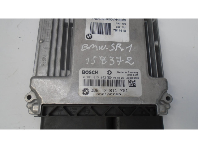 Řídící jednotka 13618512588, 0281015042   BMW 1 E82 E88 2007