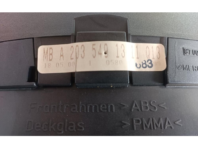 Přístrojová deska  Mercedes-Benz C W203 2009 110008896015  