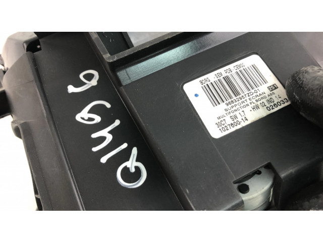 Дисплей    96832957ZD   Citroen C6