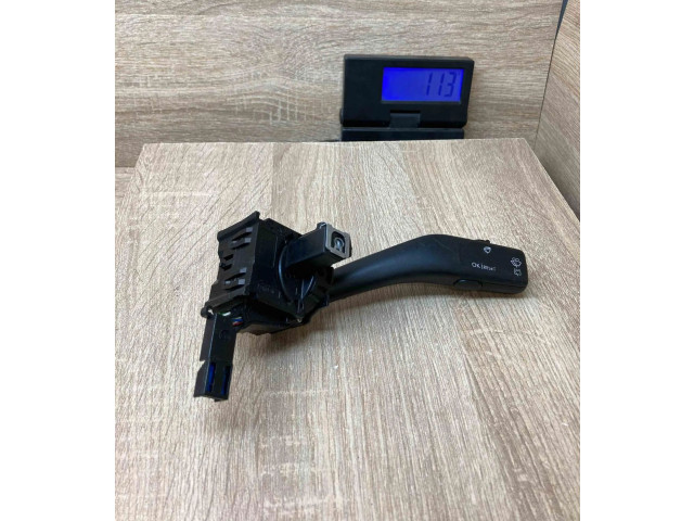 Ручка стеклоочистителей 1K0953519A   Volkswagen  Golf Plus  2005 - 2013 года