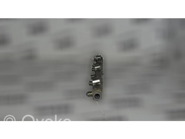 Vstřikovací lišta 0445216002   BMW 5 E39  pro naftový motor 2.5 M57 D25 (256D1) 