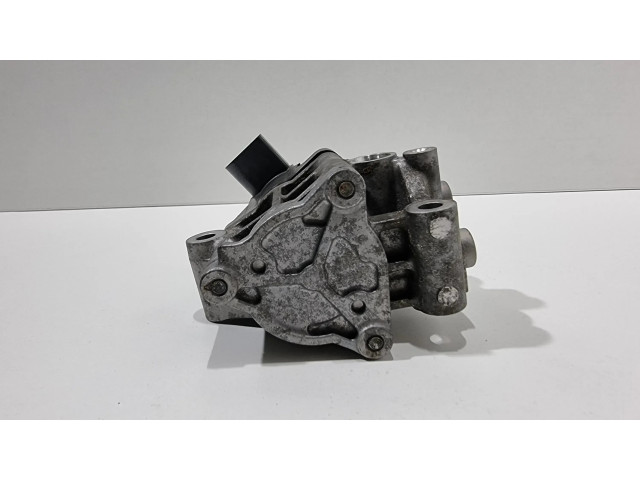 Čerpadlo oleje 31325625   Volvo V60 2.4  D5244T15