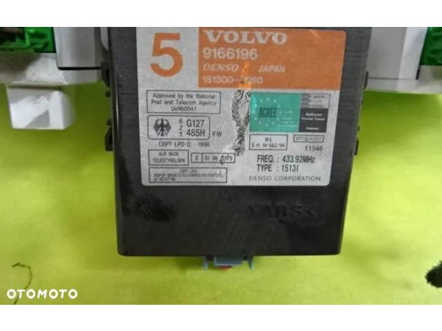 Přístrojová deska  Volvo S70  V70  V70 XC 1998 9451530  