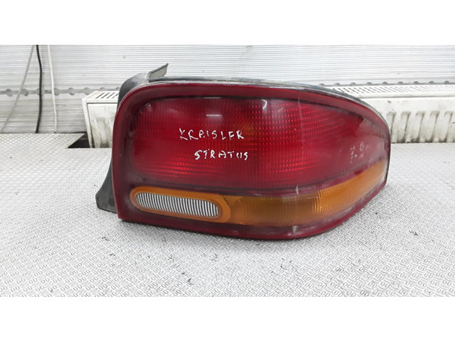 Задний фонарь правый A00158622E    Chrysler Stratus   1995-2001 года