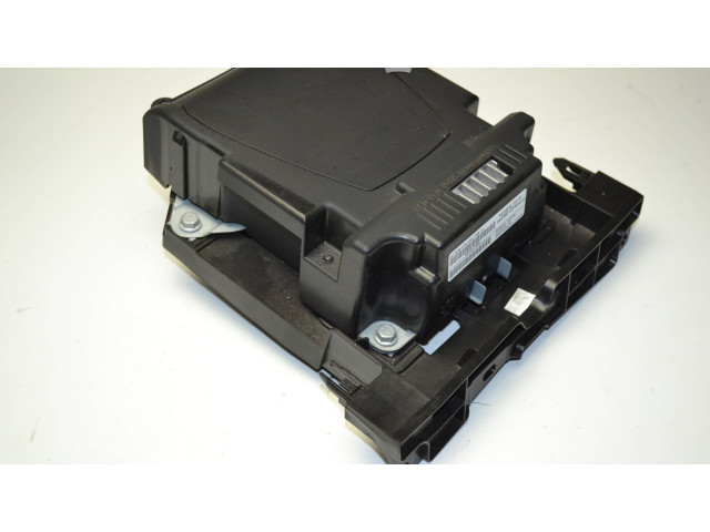 Экран дисплея вверх     9825001480, NS32819980    Peugeot Expert 